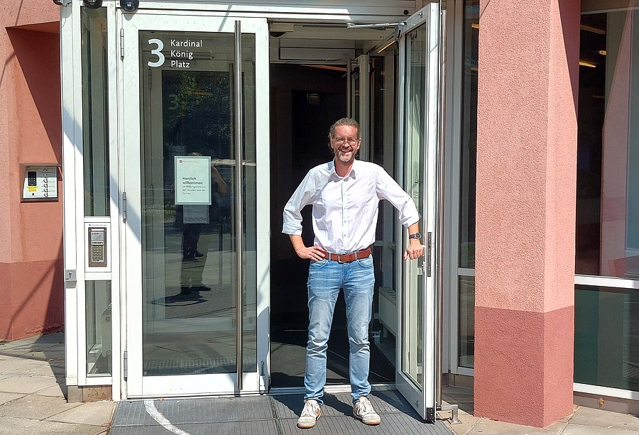 Seit Juli 2024 leitet P. Helmut Schumacher das Kardinal-König-Haus in Wien-Hietzing.